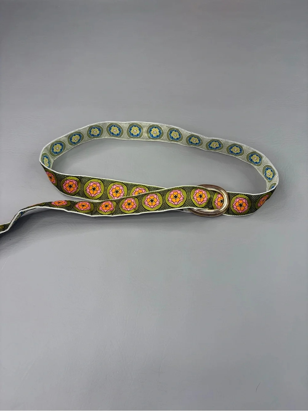 Eliza B vintage able. XL. Olive Green Floral Woven Ribbon Belt with Metal Ring
